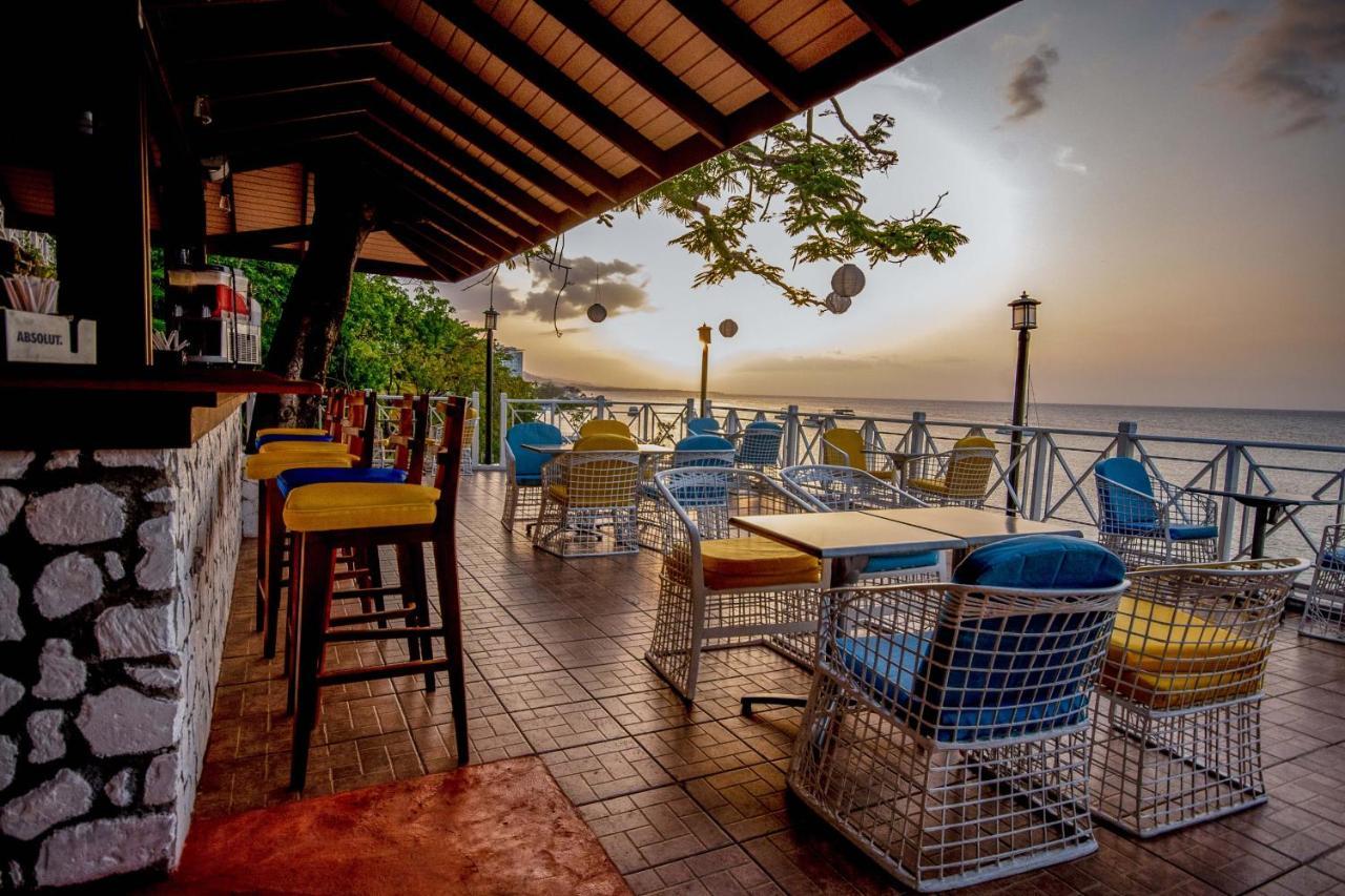 Hibiscus Lodge Hotel Ocho Rios Exterior photo